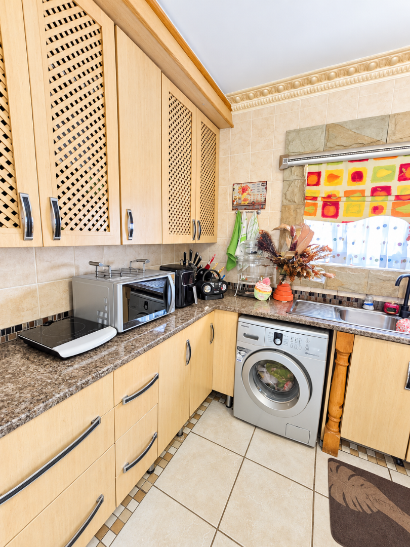 3 Bedroom Property for Sale in Flamwood North West